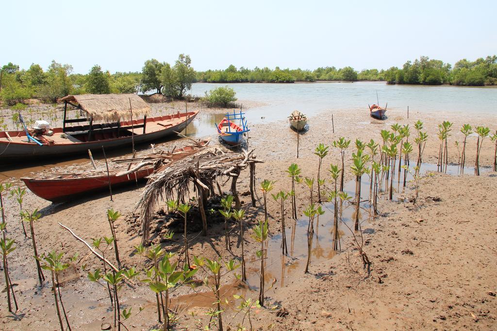 Hotel Five.S Kampot Exterior foto